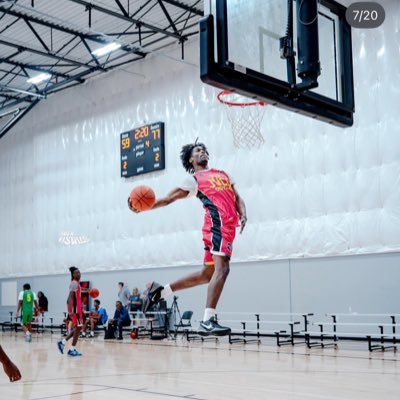 pureluv4hoops's profile picture. 6’6 Wing/Foward RCC Instagram: Beliketriz #JUCOPRODUCT |Contact Info 1-317-935-7611