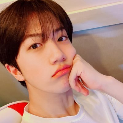 ThomasLee627930's profile picture. 