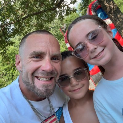 Content Creator🎮Father of 3 beautiful children•Member of @UrNmGaming•https://t.co/tktoOJBRiW Powered by @dubbyenergy Use Code JDubbz