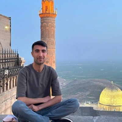 VolkanY5405's profile picture. 