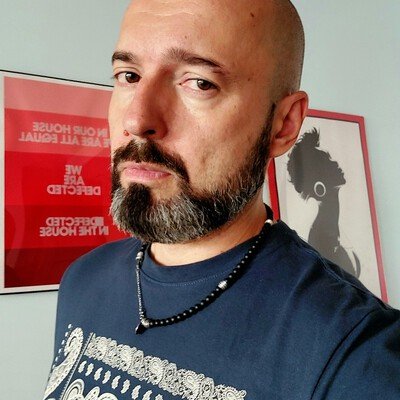 MichalCalik's profile picture. Inżynier. Z Polski... W której bunkrów nie ma, ale też jest fajnie.