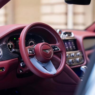 Maintime001's profile picture. 