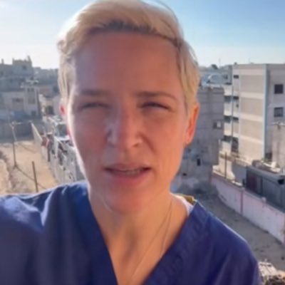 I’m Dr Victoria Rosie a Plastic/ Reconstruction Surgeon from 🇬🇧 working at Nasser Complex Hospital Palestine Gaza 🇵🇸🇵🇸