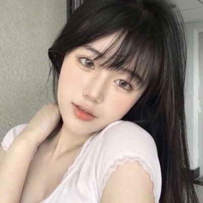 QtVZ0skW7BgIx7's profile picture. singing with my soul with sweet laughter 🦋🧡🎐