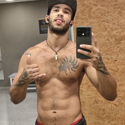 erickkillua_ren's profile picture. Sou um cara tranquilo 
Valorizo quem dá valor 
 Gosto muito de animes, trilhas, games e praia.
Vamos marca  um passeio.
 Gosto muito do verde.
Dialogar sempre