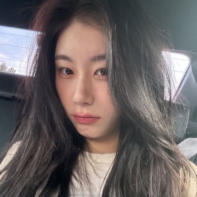 chaeunnieverse's profile picture. girl written by lee chaeryeong ⊹ ࣪ ˖ chaeryeong’s updates from bubble, twitter, instagram, etc. on this channel💭 with love from 4eruana🤍