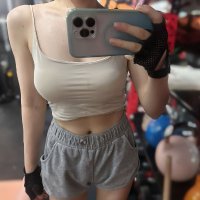 Gloria (@nazifezeynepk) 's Twitter Profile