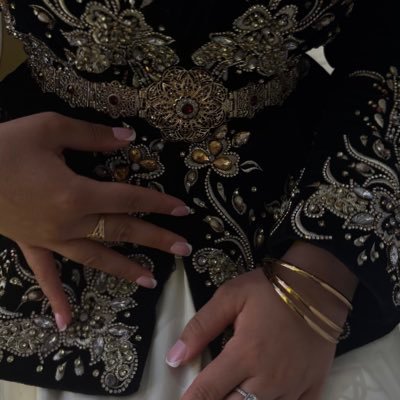 jazairiabs's profile picture. 🤍