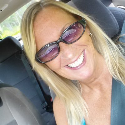 Boston Born☘Livin the dream🦞 Pop Culture 👸🏼 R&B Junkie, Maltese, Sarcastic, Reality Fanatic, MARINE Mom, Dunkin's ☕, Believer 🙏🏼 MiMi 👶 Sun Seeker🌞Love❤️