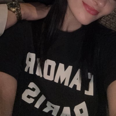 barebey's profile picture. 👑