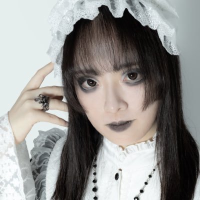 Judah-ユダ / OXYMONON @OXYMONON_info のボーカル、たまに作詞作曲担当。小さい方(不服)