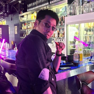 あごうけいすけ(阿郷慶輔)長崎出身。関東在中。撮影は休日のみコスプレ/ポトレ/創作/フェチ/ 雑多📸ポストRP等肌色多めなので苦手な方は自衛お願いします🙇♀️ 写真掲載時はタグ付けと #あごうさんの写真 入れて頂けると非常に助かります✋お別れはブロック一択で‼️時々歌う人🎤