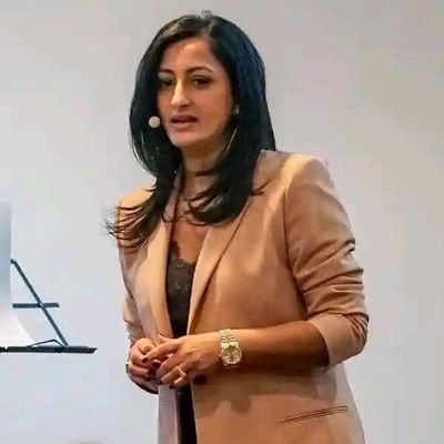 Giving back and sharing my journey to make positive difference 🌱☕