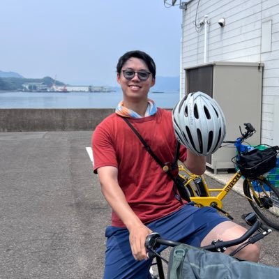 Ph.D. student in psychology, specializing in psycholinguistics, at Hiroshima University.