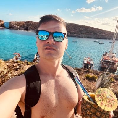 🇿🇦 🇳🇱 🇬🇧 Pokemon master, gamer, fitness. Insta: @hfckreu 🏳️🌈