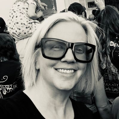 Disrupter. Digital Maven. Corgi mom, BBQ, art & books. Punk. KCBS Judge. In a relationship with @RogueNerdOne . #FindingMFJoy