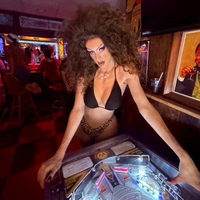 THEEE Red Raven of CNY💋 I Haus of Rouge & Taylor Dysnasty | 📍 Central NY | Willing to travel for any booking ❤️❤️ https://t.co/GBhDoiXNNp