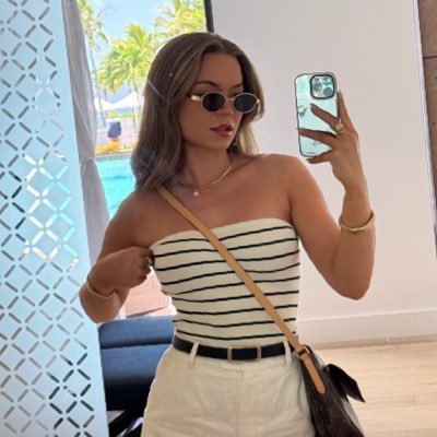 staceyanna24's profile picture. art and logo designer and fashion model single no kids