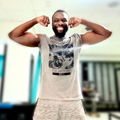 Bi & beefy Master Stone 💷 | 6’3 | Size 13 feet 🦶🏿🦶🏿| Smart & Sadistic 😈🥊🦿🥜 | Underground Wrestling Champ 🏆🤼♂️ | 🏧s & collabs welcome in DMs 🦾💰