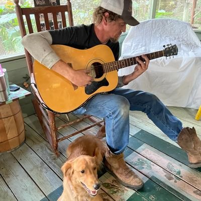 Husband, dad, mechanic, rancher, gun enthusiast, backyard astronomer, amatuer radio operator, and wanna be guitar picker. Traditional American man. 🤙