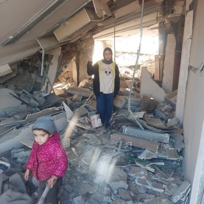 We are living in a great famine in Gaza. Please support me and my
family. Through the installed link
