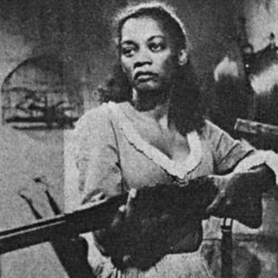 Ky/Cypress Djulange Kambili Somadina • 🔞 NSFW• 24 • they/he/she • Nu-Afrikan+Kabuverdianu💚♥️🖤🇨🇻•215+757• filmmaker-artist-griot-archivist-genealogist• ☭