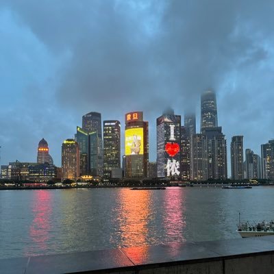 Bright26603's profile picture. 