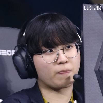 또디얍ᰔᩚ˚。⋆ Profile