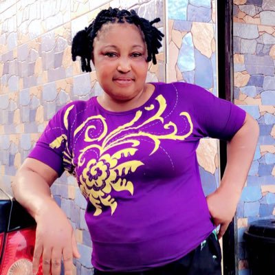 omowumie125's profile picture. 