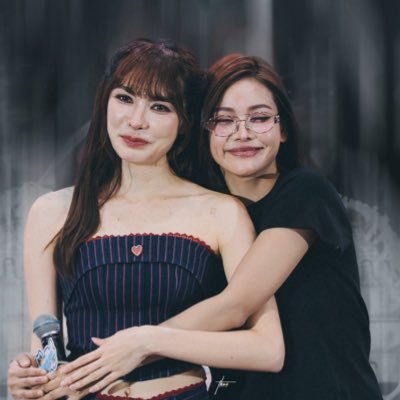 bywaraha's profile picture. • Fan Account• • Apaixonada por GL • 🏳️‍🌈❤️