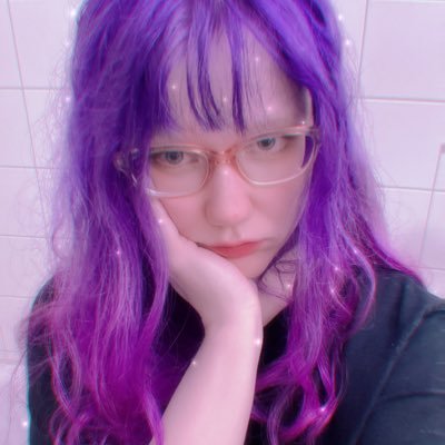 snowlilypetals's profile picture. editorial designer + illustrator ⋆ 25 ⋆ she/her ⋆ speak 🇩🇪/🇬🇧 ⋆ 🩷💛🩵 ⋆ kpop, art, games, politics & more ⋆「ファシストになるより、豚の方がマシさ」 💚🌻