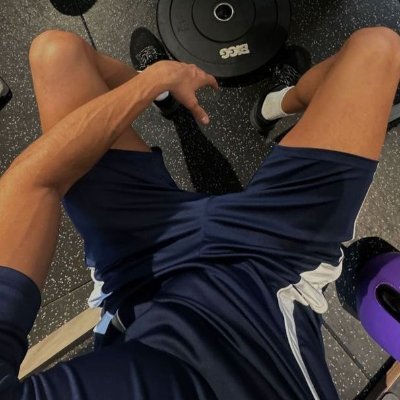 getwelladams's profile picture. 4 Day Split / Cardio 3 Days / Ben & Jerry's on Saturdays | Look good, feel good 💪