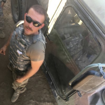 yor_moms_tits's profile picture. I’m here to chew bubble gum and eat ass… and I’m all out of ass