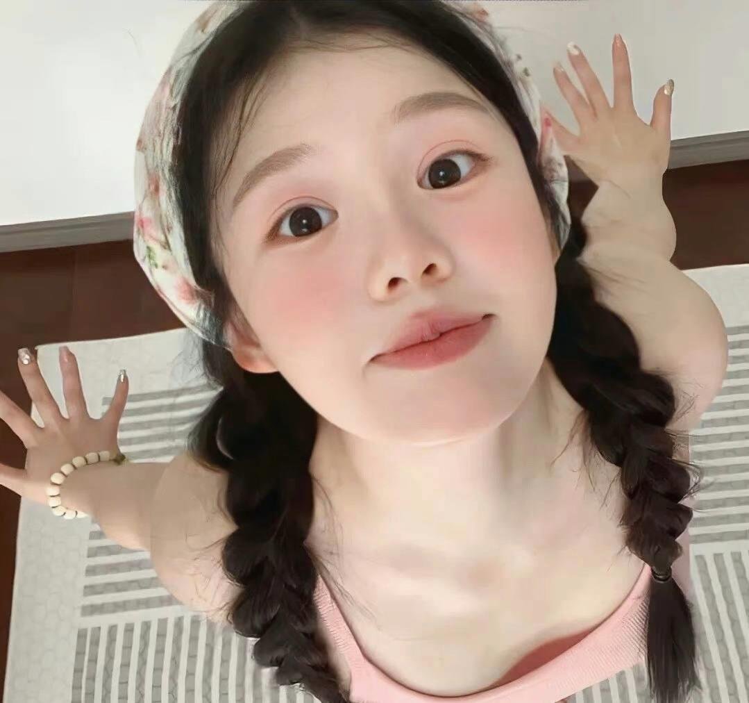 hbpqvav26063064's profile picture. 床上听你的 床下听我的# 与我联系 @xuan20290