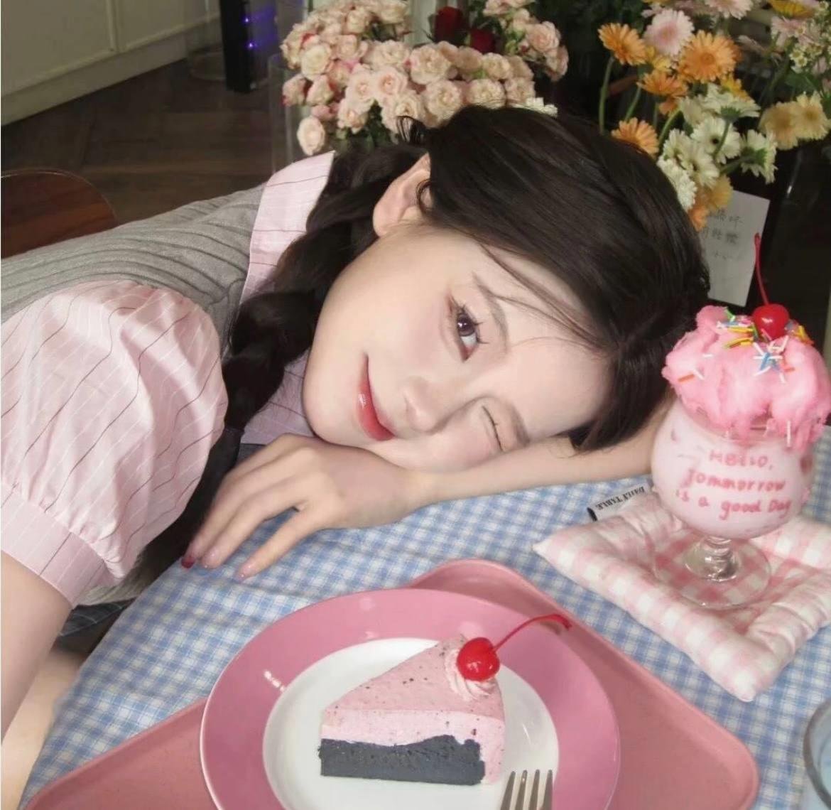 apbrjrb16088947's profile picture. 这里有真人吗 主页联系 @xuan20290 我