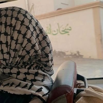 bicilmiskefen's profile picture. dışınızdan biri