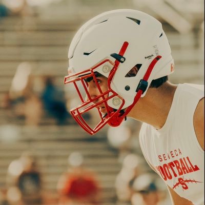 2027 | 3.5GPA | 6ā5 | 200 Lbs | 295 Clean | 350 squat | 255 bench | Football & Track