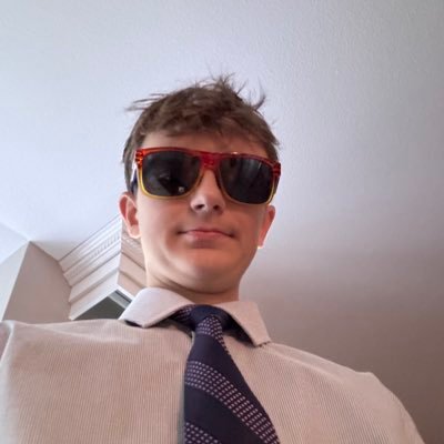 Young up & coming weather enthusiast! 📍 Colorado - YouTuber - 1,600 subs - CHERRY COCA-COLA ADDICT 🍒