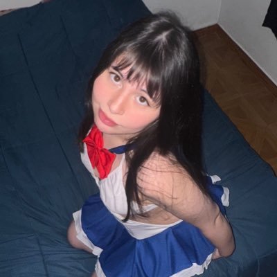 irisswxllow's profile picture. i only respond on my OF below👇🏼