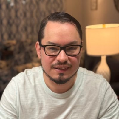 TheCueve's profile picture. Sneakerhead. NY Knicks, NY Mets, Chargers are my squads.