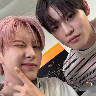 renlefilms's profile picture. writing is one way to pretend i’m doing something