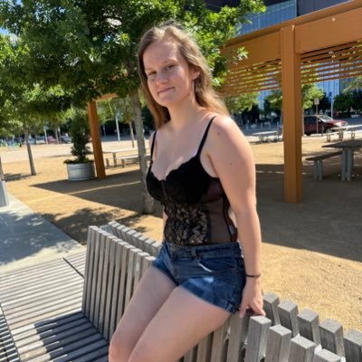 your favorite neighborhood milf 😉 all my links ➡️ https://t.co/NWoLvNQcRH