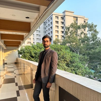 SaiPiRakib's profile picture. A passenger to this driven life.