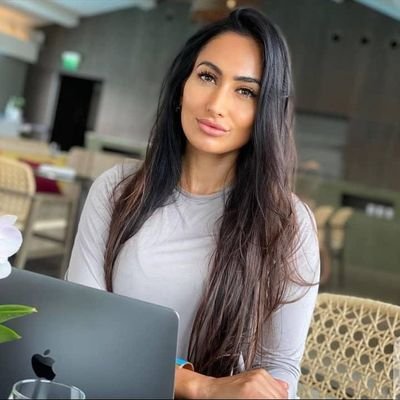 oscar_jess74122's profile picture. Gerente de Cuentas💻 y también conocida como Trader de Forex 📈🚀
Mujer con una Trader profesional con 8 años de experiencia en Forex 📈