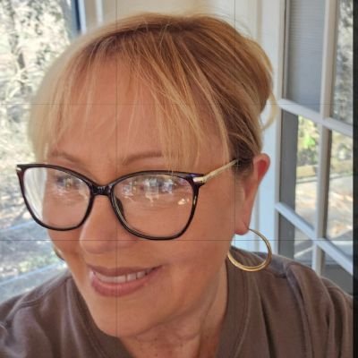 glendahoney1954's profile picture. Follow the Golden Rule...

#VOTEBLUE