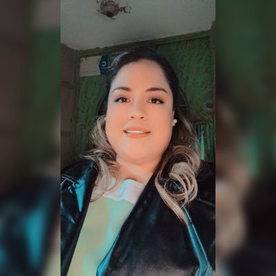 CaroMmontero's profile picture. “La vida es un instante que por breve se vuelve eterno” ✨🫶🏻