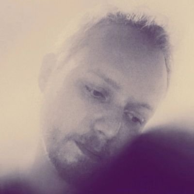 arinoag's profile picture.
