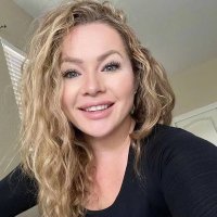 Lucy Clarke (@lucyclarke66492) 's Twitter Profile