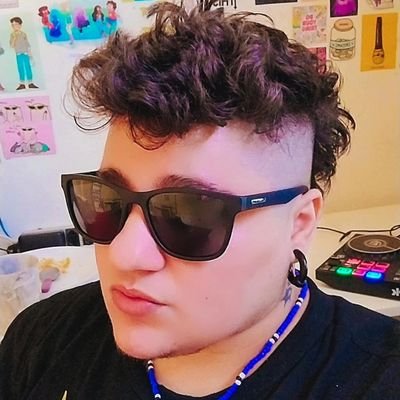 assigned butch at birth 🏳️⚧️ t4t • they | elu • 34y, manauara, pagão, autista, caprichoso, sapatão • posto reclamações, desabafos e coisas aleatórias 🔞