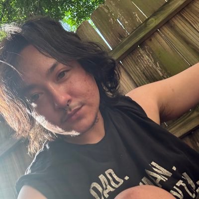 Eel 🐉 he/him 27 Failipino. Butch and Bear defender. Reverse fujoshi and NANA enthusiast 🏳️⚧️ ♊️ 21+ pls